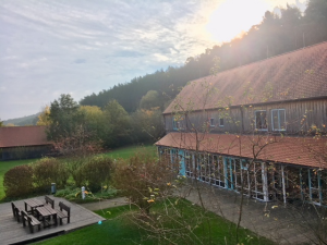 Herbsttreffen der Mitarbeitenden der Kirche Unterwegs : Zurückschauen, die Einsätze feiern, das neue Jahr schon etwas in den Blick nehmen, Workshop Stimmbildung (mit Susanne Schrage)